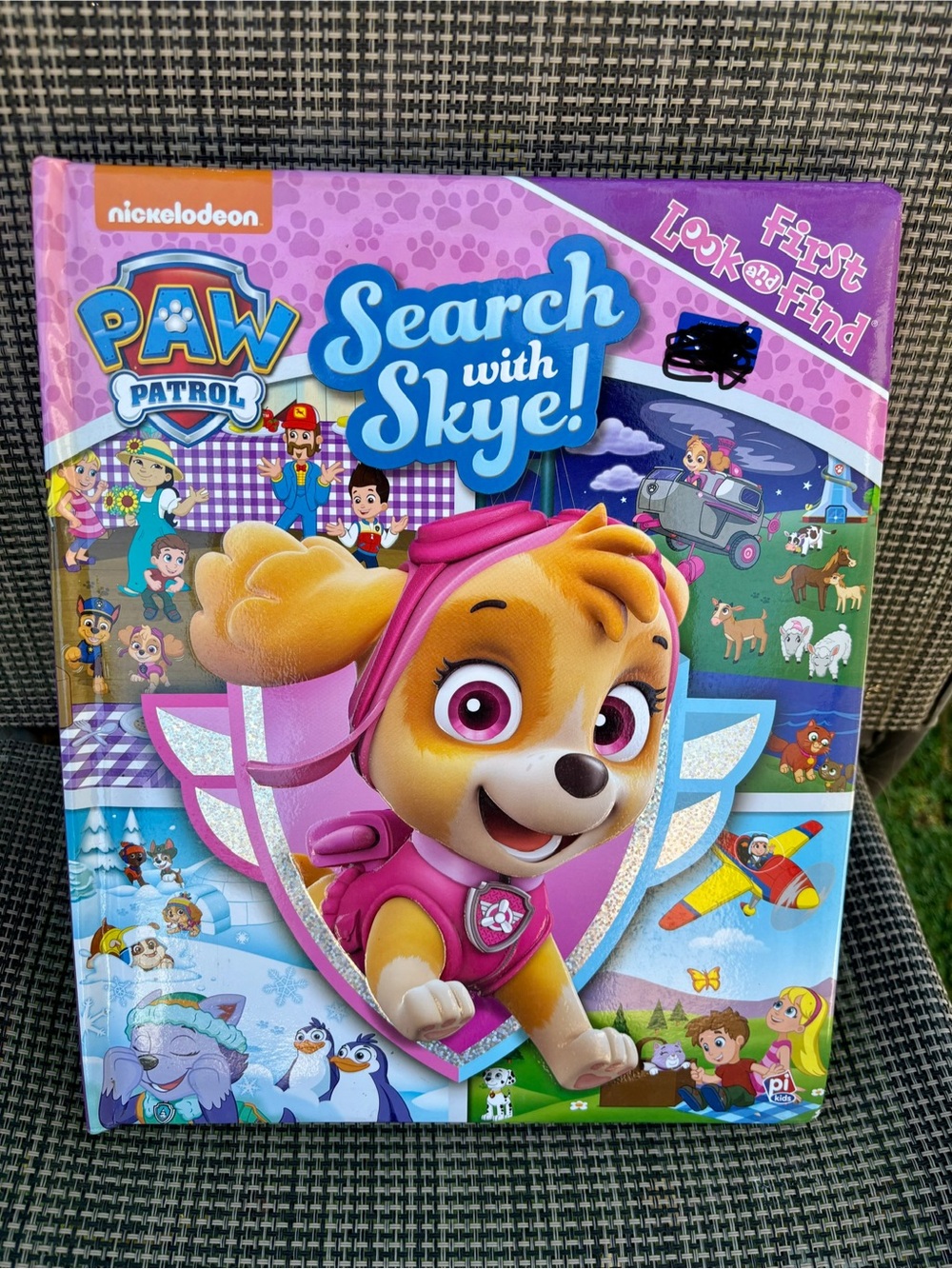 Paw Patrol Search with Skye! Activity Book - Pink & Blue